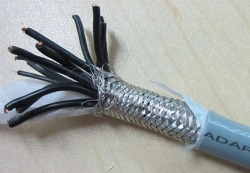 靖江高柔性信号电缆